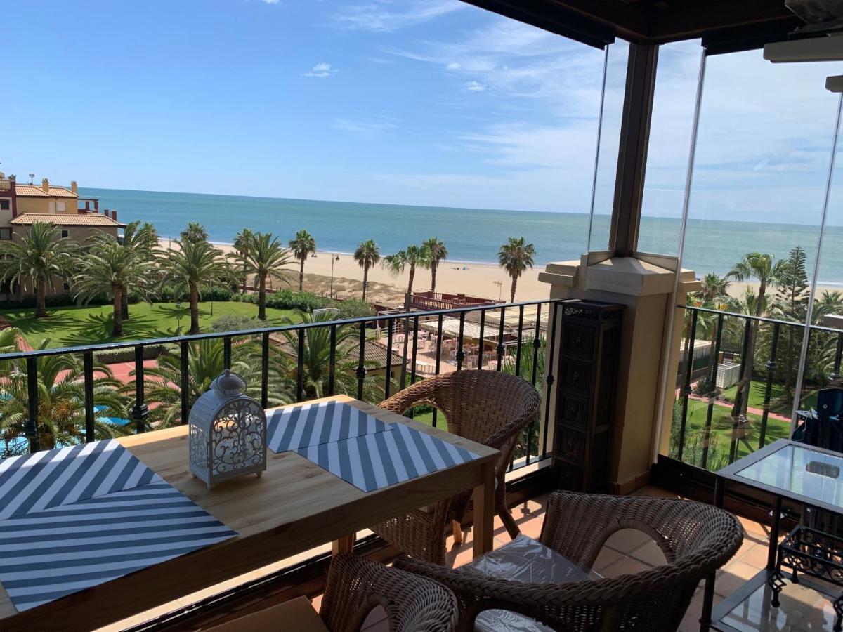 Mirando Al Mar. Primera Linea De Playa Исла Канела Екстериор снимка